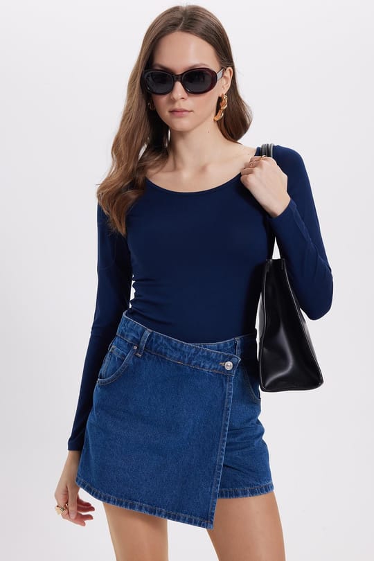 Kadın Slim Fit Dar Kesim Uzun Kollu Viskon Lacivert Bluz