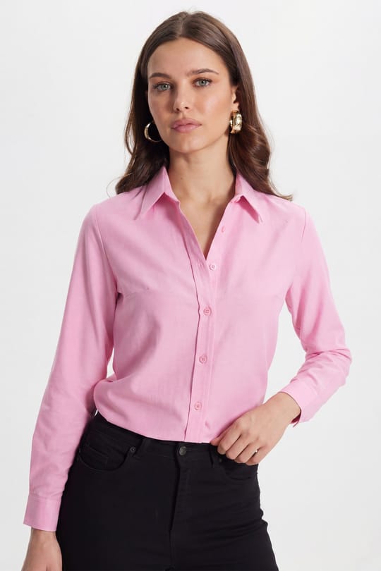 Kadın Slim Fit Dar Kesim Uzun Kollu Pamuklu Vücuda Oturan Dokulu Pembe Basic Gömlek