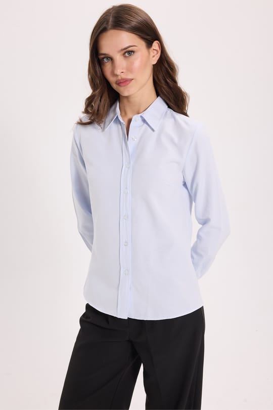 Kadın Slim Fit Dar Kesim Uzun Kollu Pamuklu Vücuda Oturan Dokulu Mavi Basic Gömlek
