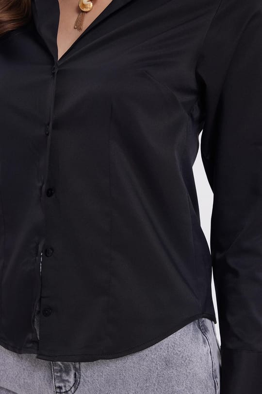 Kadın Slim Fit Dar Kesim Pensli Vucüda Oturan Klasik Yaka Uzun Kollu Likralı Siyah Gömlek