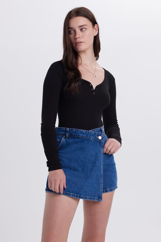 Kadın Slim Fit Dar Kesim Pamuklu V Yaka Siyah Bluz
