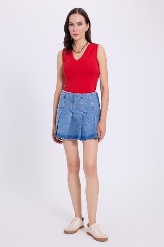 Kadın Slim Fit Dar Kesim V Yaka Sıfır Kol Pamuklu Ribanalı Kırmızı Bluz