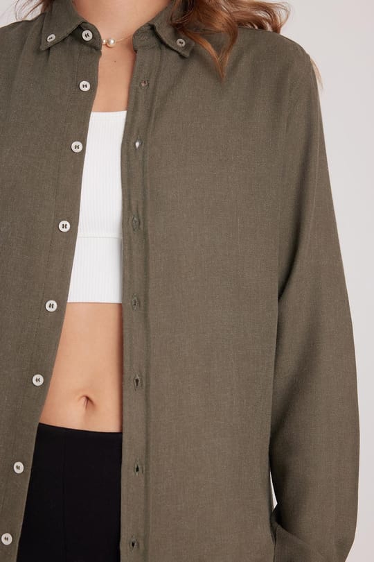 Kadın Slim Fit Düğmeli Yaka Kışlık Yün Viskon Düz Haki Gömlek
