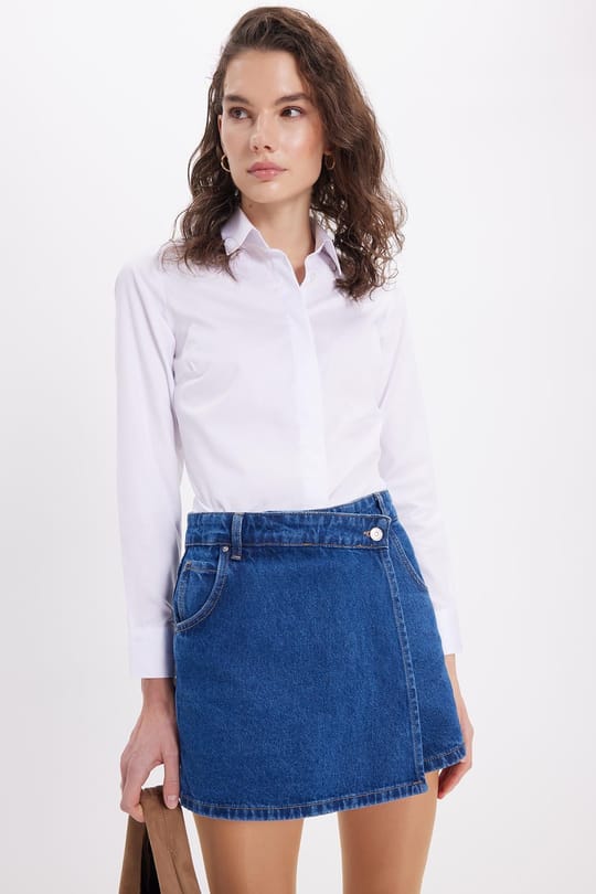 Kadın Slim Fit Non-Iron Pamuklu Vücuda Oturan Ütü Gerektirmez Pensli Beyaz Gömlek