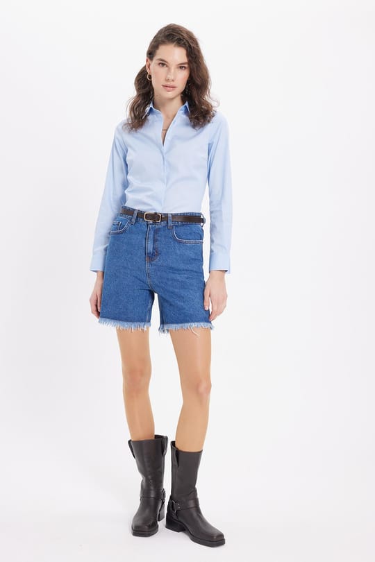 Kadın Slim Fit Non-Iron Pamuklu Vücuda Oturan Ütü Gerektirmez Pensli Mavi Gömlek