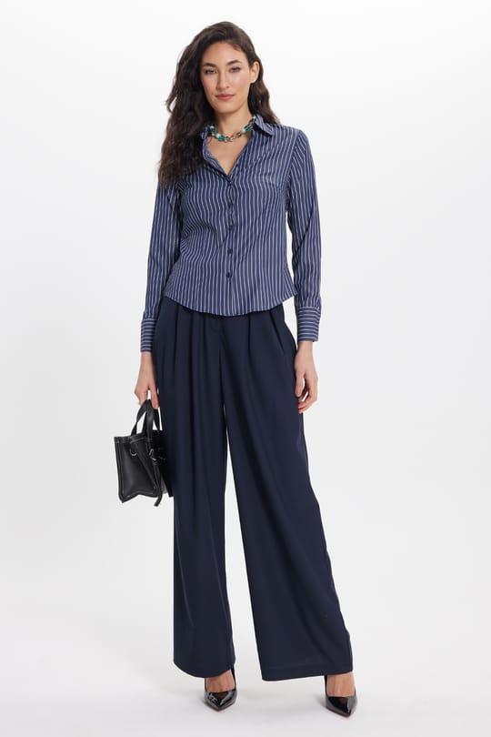 Kadın Slim Fit Dar Kesim Uzun Kollu Çizgili Lacivert Gömlek