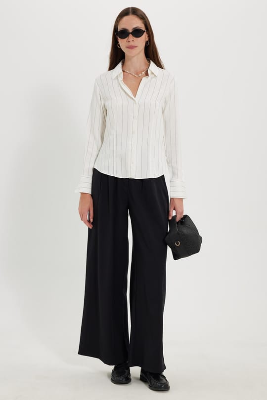 Kadın Slim Fit Dar Kesim Çizgili Viskon Yumuşak Dokulu Uzun Kollu Pensli Ekru Gömlek