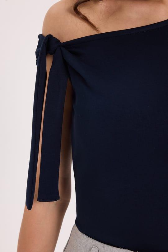 Kadın Slim Fit Dar Kesim Kısa Kollu Kayık Yaka Lacivert Bluz