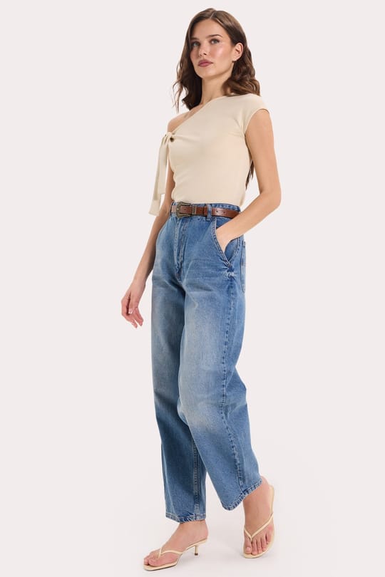 Kadın Slim Fit Dar Kesim Kısa Kollu Kayık Yaka Bej  Bluz