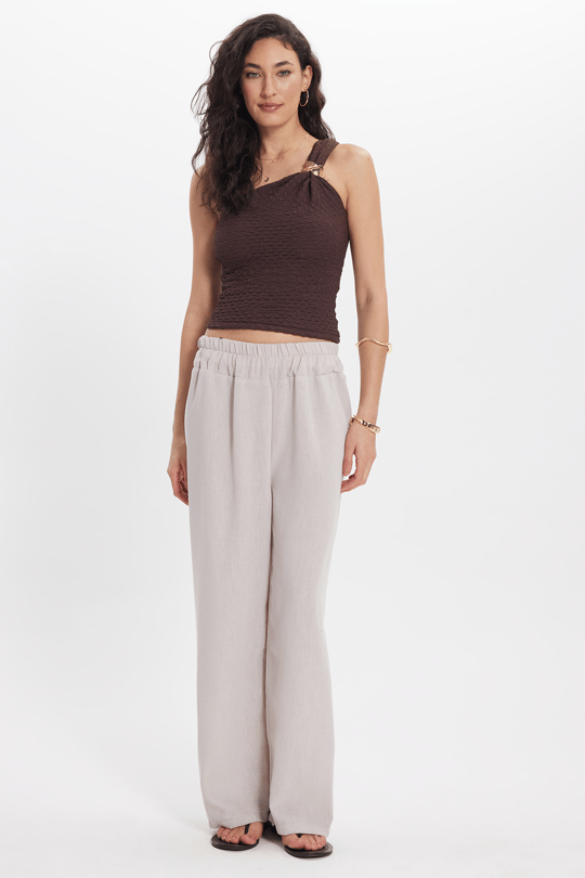 Kadın Slim Fit Dar Kesim Tek Omuz Tek Kol Doku Desenli Kahverengi Bluz