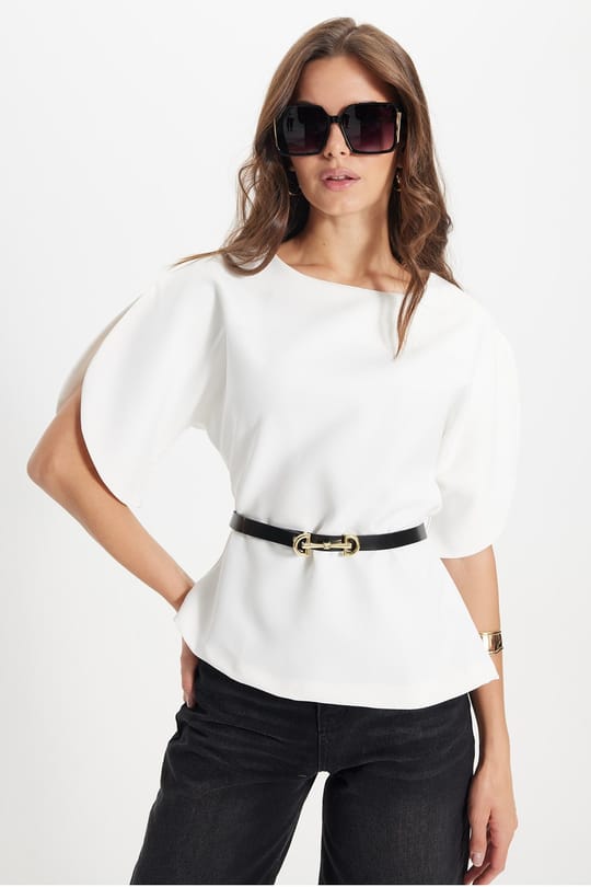 Kadın Slim Fit Dar Kesim Kol Detaylı İnce Kemerli Fermuarlı Beyaz Bluz