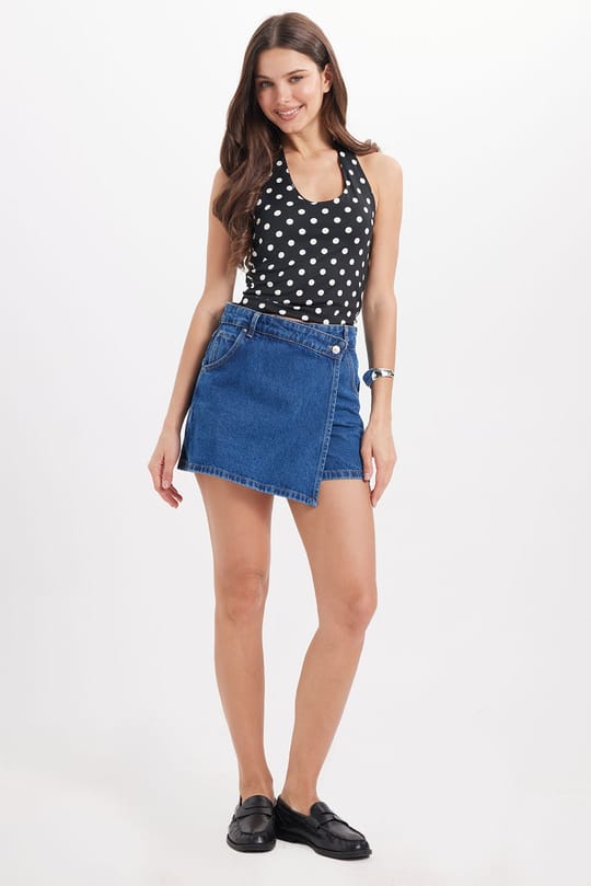 Kadın Standart Fit Normal Kesim Halter Yaka Kolsuz Puantiyeli Siyah Bluz