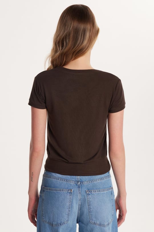 Kadın Slim Fit Dar Kesim Kısa Kollu Bisiklet Yaka Düğmeli Kahverengi Hırka