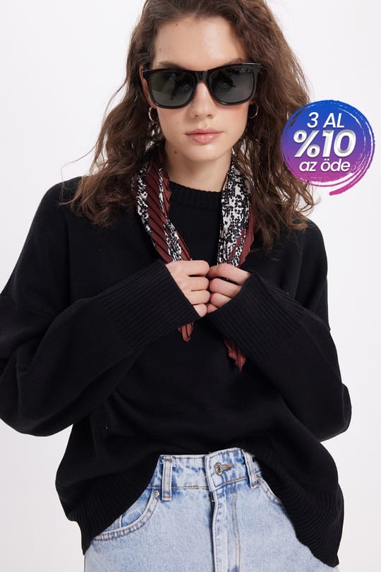 Kadın Oversize Geniş Kesim Bisiklet Yaka Siyah Kazak