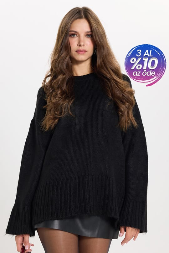 Kadın Oversize Geniş Kesim Bisiklet Yaka Truvakar Kollu Siyah Triko Kazak