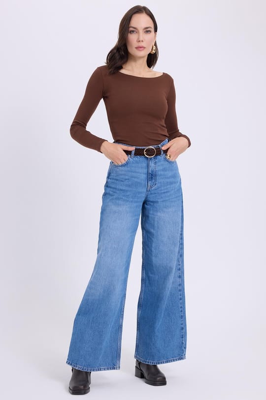 Kadın Slim Fit Dar Kesim Pamuklu Modal Kumaş Uzun Kollu Kayık Yaka Koyu Kahve Bluz