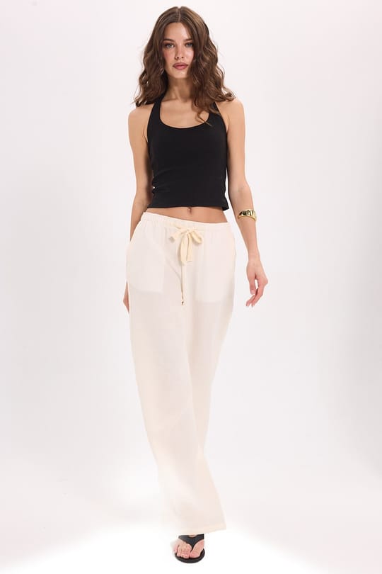 Kadın Slim Fit Dar Kesim Pamuklu Halter Yaka Kaşkorse Siyah Crop