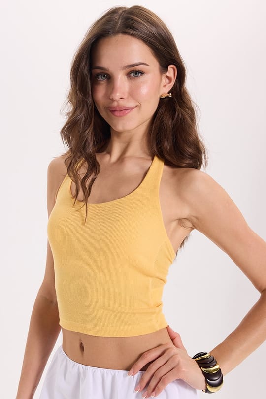 Kadın Slim Fit Dar Kesim Pamuklu Halter Yaka Kaşkorse Sarı Crop