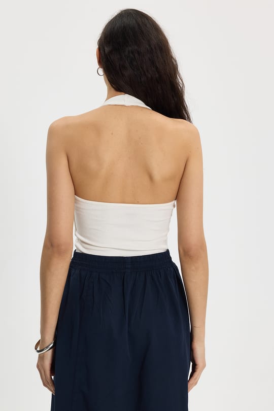 Kadın Slim Fit Dar Kesim Pamuklu Halter Yaka Kaşkorse Ekru Crop