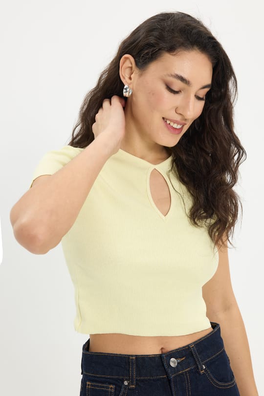 Kadın Slim Fit Dar Kesim %100 Pamuk Kısa Kollu Bisiklet Yaka Yeşil Crop