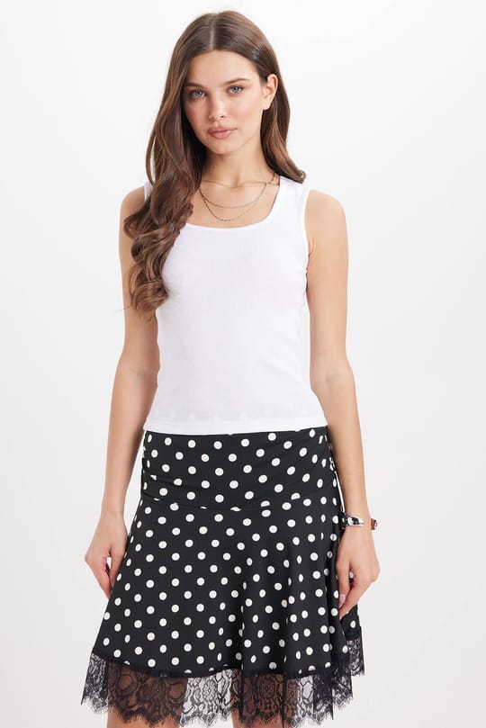 Kadın Slim Fit Dar Kesim Askılı Kare Yaka Pamuklu Beyaz Crop Atlet