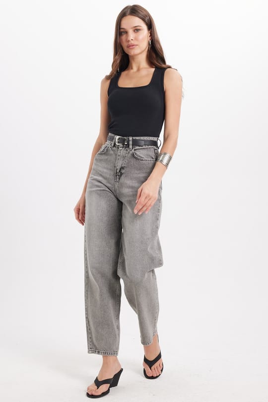 Kadın Slim Fit Dar Kesim Askılı Kare Yaka Pamuklu Siyah Crop Atlet
