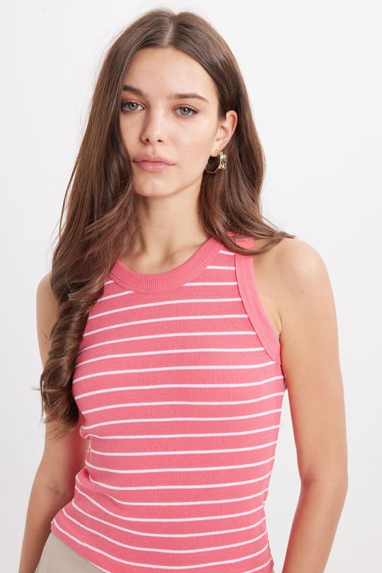 Kadın Slim Fit Dar Kesim Pamuklu Askılı Bisiklet Yaka Çizgili Pembe Crop Atlet