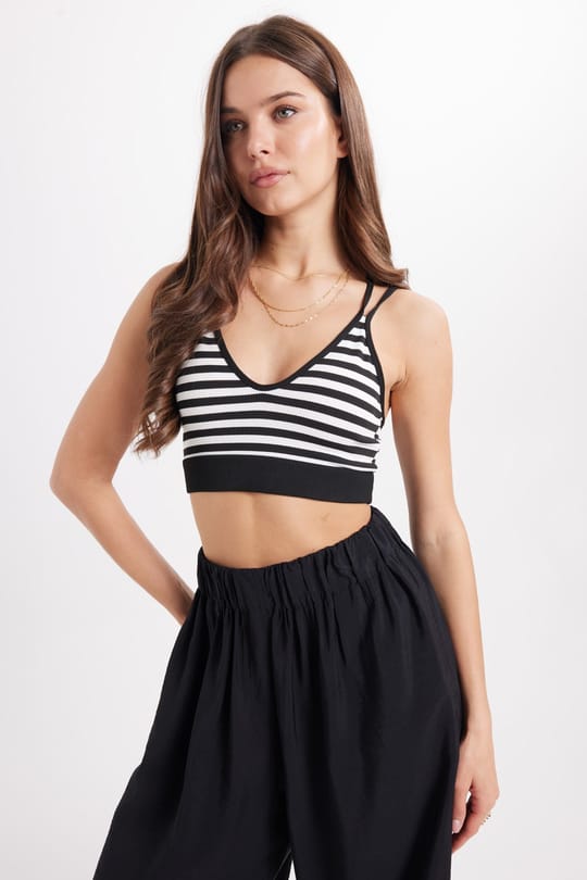 Kadın Slim Fit Dar Kesim Sırtı Çapraz Bağlamalı Askılı V Yaka Çizgili Siyah Crop 