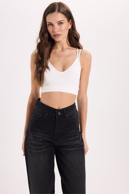 Kadın Slim Fit Dar Kesim Çapraz Bağlamalı Askılı V Yaka Ekru Crop 
