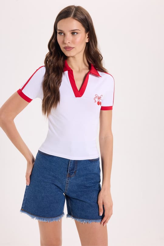 Kadın Slim Fit Dar Kesim Kısa Kollu Baskılı Omzu Şeritli V Yaka Beyaz Tişört Body