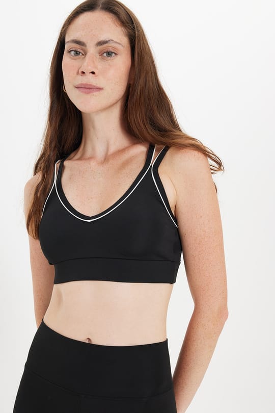 Kadın Slim Fit Dar Kesim Çapraz Bağlamalı Askılı V Yaka Siyah Crop