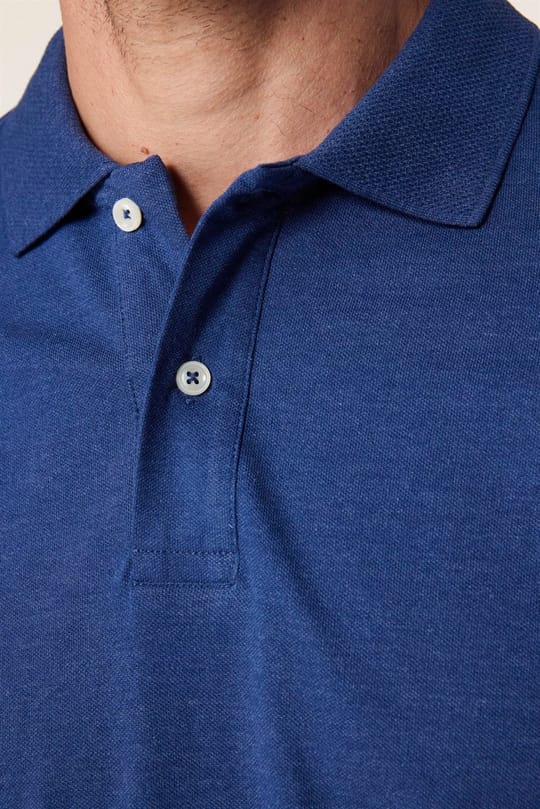 Erkek Regular Fit Rahat Kesim Pamuklu Düz Pike İndigo Jakarlı Yaka Tişört