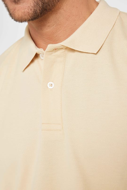 Erkek Regular Fit Rahat Kesim %100 Pamuk Düz Pike Kum Rengi Polo Yaka Tişört