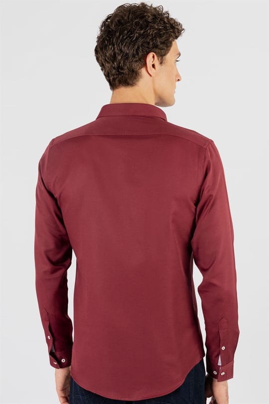 Slim Fit Uzun Kollu Düğmeli Yaka Pamuklu Kolay Ütü Düz Erkek Gömlek