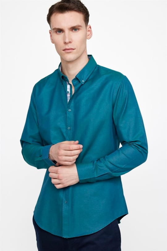 Erkek Slim Fit Dar Kesim Uzun Kollu Pamuklu Oxford Doku Kolay Ütülenebilir Yeşil Düğmeli Yaka Gömlek