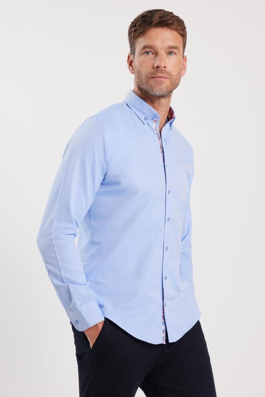 Erkek Slim Fit Dar Kesim Uzun Kollu Pamuklu Oxford Doku Kolay Ütülenebilir Mavi Düğmeli Yaka Gömlek