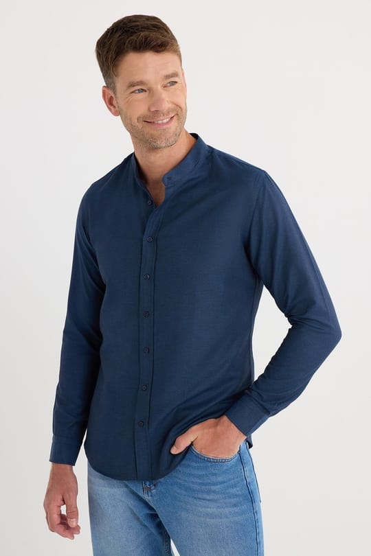 Erkek Slim Fit Dar Kesim Pamuklu Kolay Ütü Lacivert Hakim Yaka Gömlek