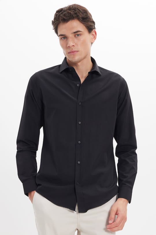 Slim Fit Uzun Kollu Pamuklu Kolay Ütü Siyah Erkek Gömlek