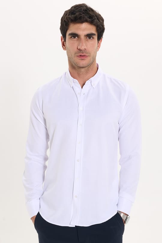 Erkek Slim Fit Dar Kesim Uzun Kollu Pamuklu Kolay Ütülenebilir Beyaz Düğmeli Yaka Gömlek