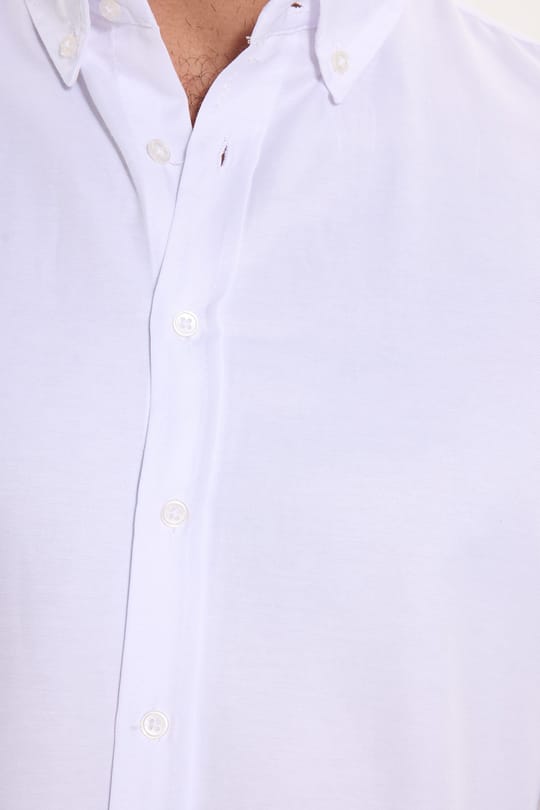 Erkek Slim Fit Dar Kesim Uzun Kollu Pamuklu Kolay Ütülenebilir Beyaz Düğmeli Yaka Gömlek