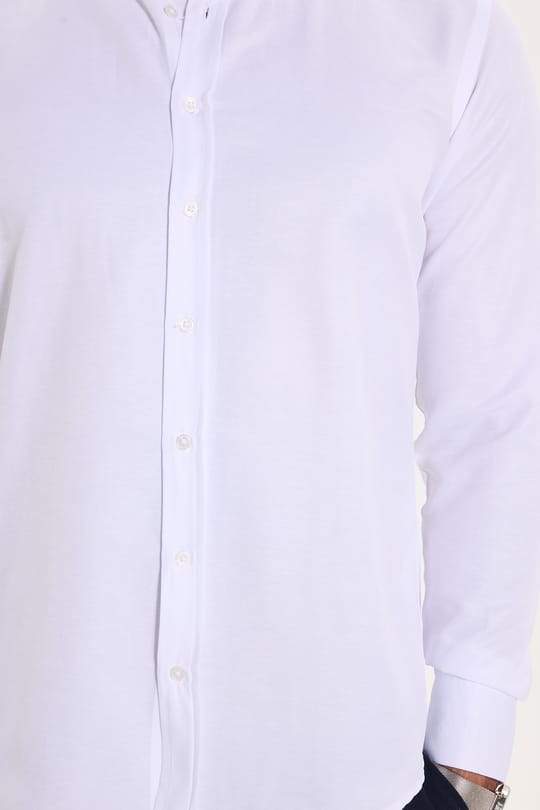 Erkek Slim Fit Dar Kesim Uzun Kollu Pamuklu Kolay Ütülenebilir Beyaz Düğmeli Yaka Gömlek