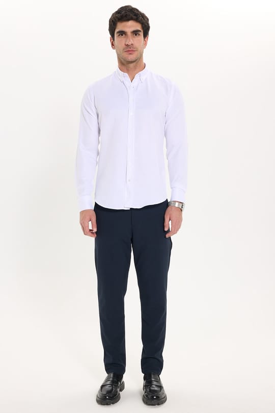 Erkek Slim Fit Dar Kesim Uzun Kollu Pamuklu Kolay Ütülenebilir Beyaz Düğmeli Yaka Gömlek