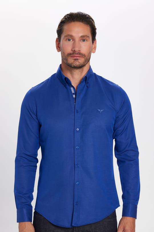 Erkek Slim Fit Dar Kesim Uzun Kollu Pamuklu Oxford Doku Sax Mavi Düğmeli Yaka Gömlek