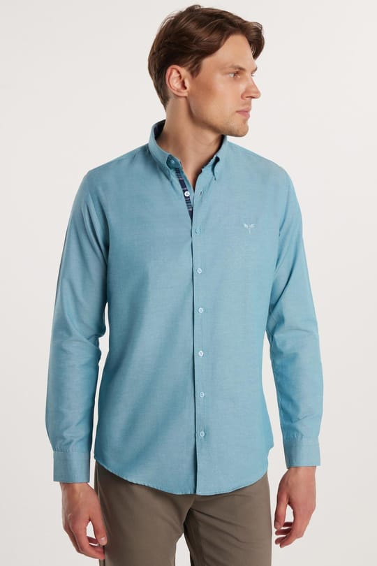 Erkek Slim Fit Dar Kesim Uzun Kollu Pamuklu Oxford Doku Petrol Renk Düğmeli Yaka Gömlek