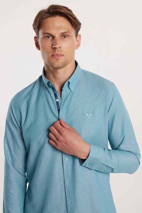 Erkek Slim Fit Dar Kesim Uzun Kollu Pamuklu Oxford Doku Petrol Renk Düğmeli Yaka Gömlek