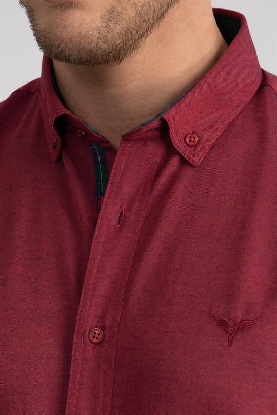 Erkek Slim Fit Dar Kesim Uzun Kollu Pamuklu Oxford Doku Kolay Ütülenebilir Fuşya Düğmeli Yaka Gömlek