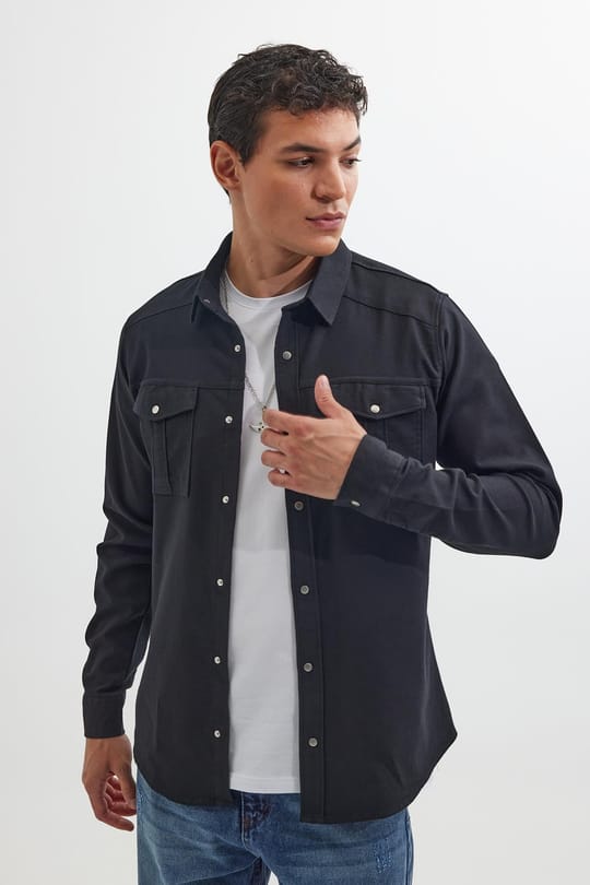Slim Fit Uzun Kollu Spor Yaka Yıkamalı Çift Cepli Armürlü Denim Kot Siyah Erkek Gömlek