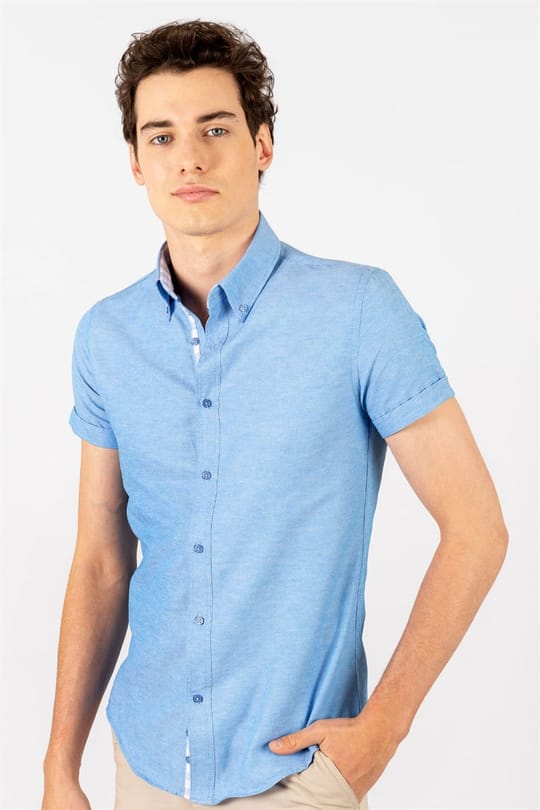 Erkek Slim Fit Dar Kesim Kısa Kollu Pamuklu Oxford Doku Kolay Ütülenebilir Mavi Düğmeli Yaka Gömlek