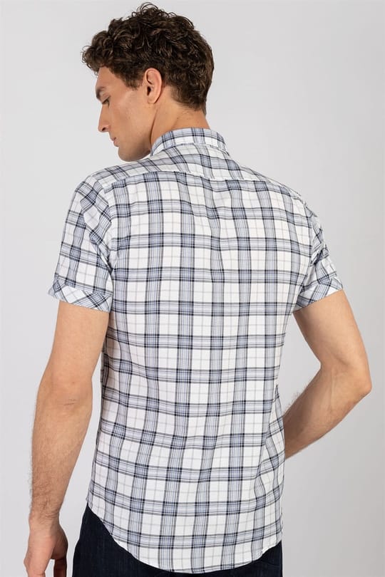 Slim Fit Kısa Kollu Ekose Çift Cep Kapaklı Erkek Gömlek