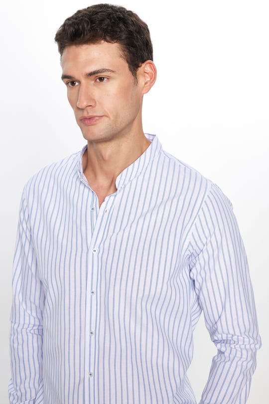  Erkek Slim Fit Dar Kesim Uzun Kollu Pamuklu Beyaz Hakim Yaka Gömlek